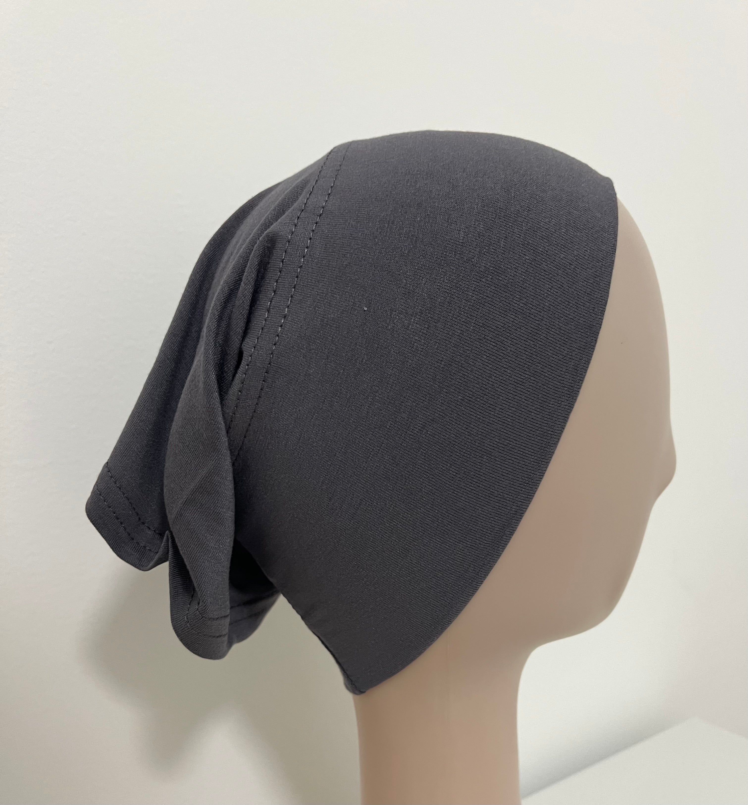 UNDERCAP-charcoal gray