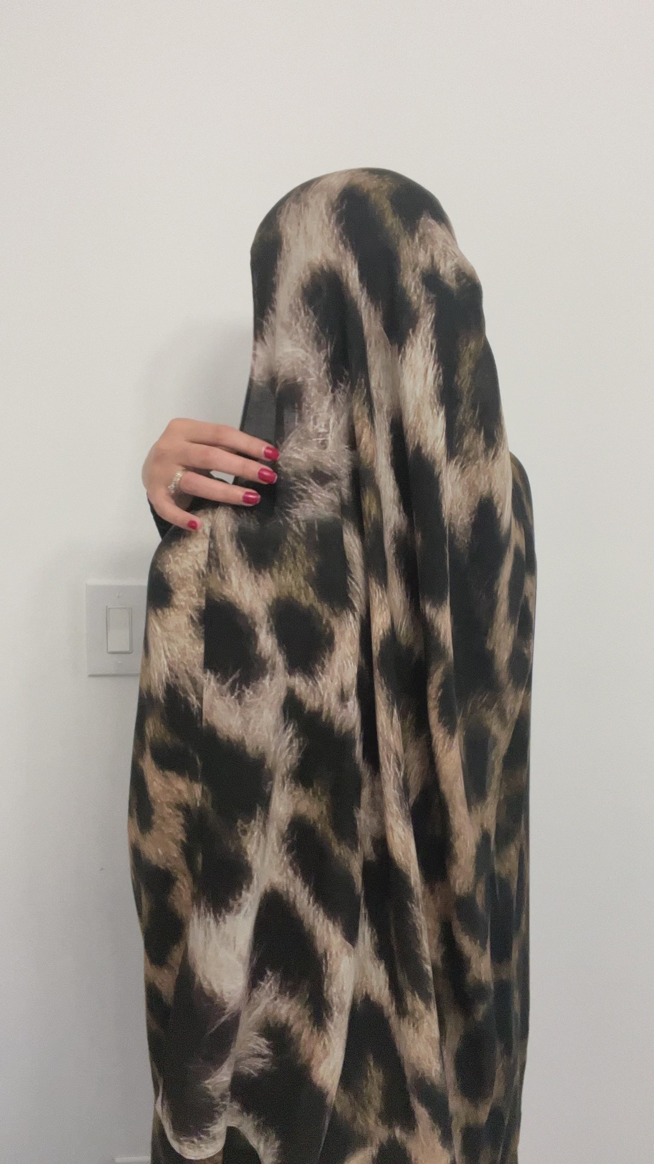 Leopard classic hijab